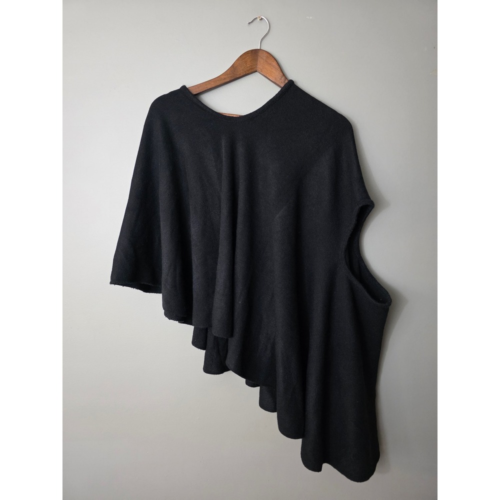 LOOK Black Asymmetrical Tiered Knit Poncho Top One Size OS